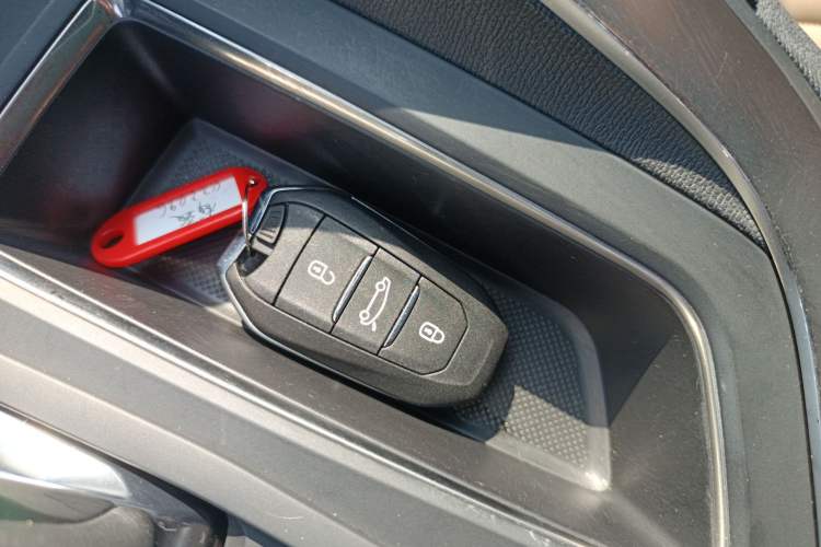 Used Peugeot 5008 2017 380THP 7-Seater Luxury GT Edition