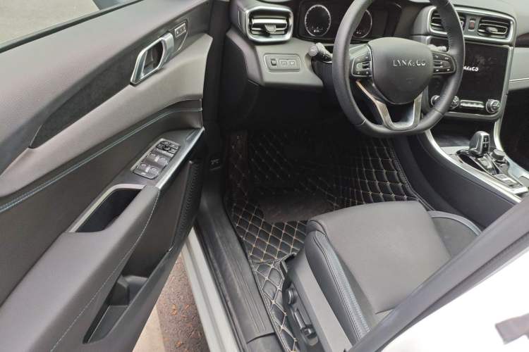 Used Lynk & Co 01 EM-P 2018 1.5T PHEV JingPro National Emission Standard V
