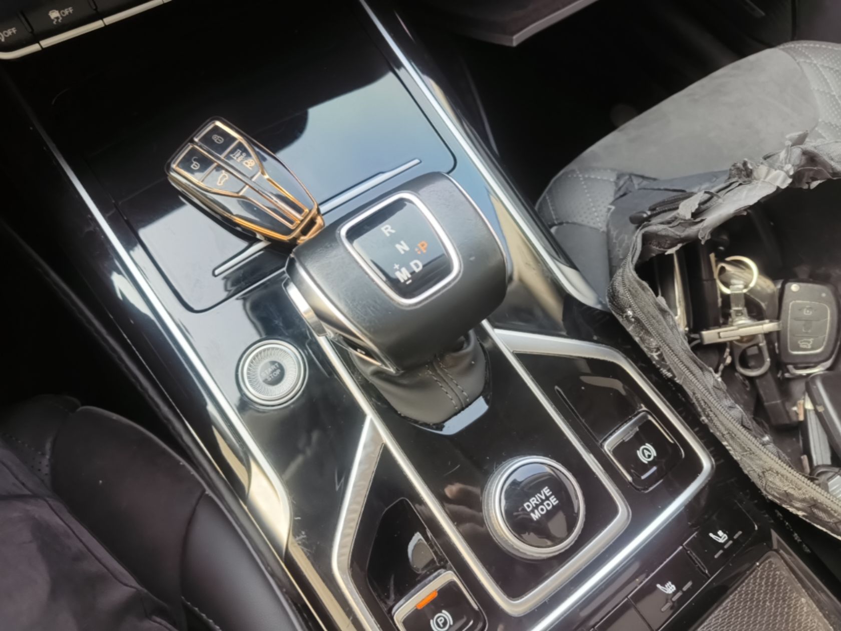 Hongqi HS5 2022 Revised Version 2.0T Smart Connect Flagship Edition — снимка 16
