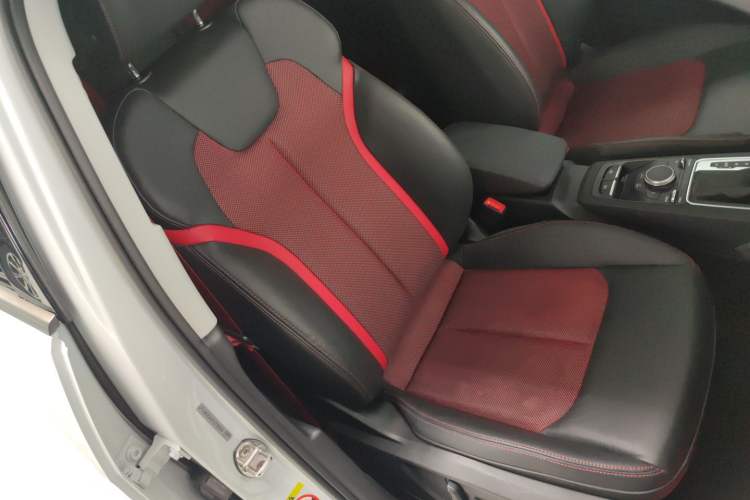 Used Audi Q2L 2020 35 TFSI Fashion Dynamic Model
