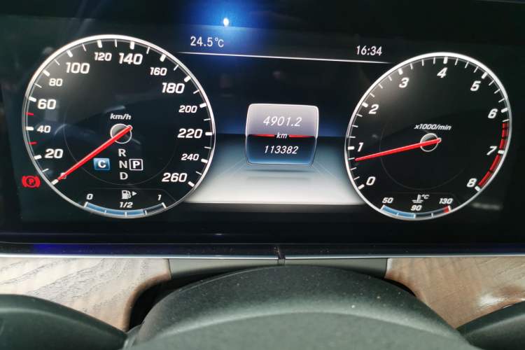 Used Mercedes-Benz E-Class 2016 E 200 L
