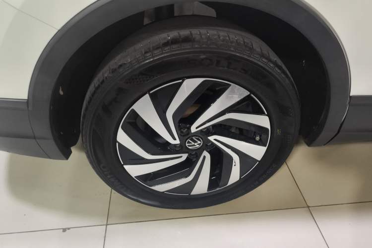 Used Volkswagen Tiguan L 2023 330TSI Automatic Two-Wheel Drive Comfort Edition