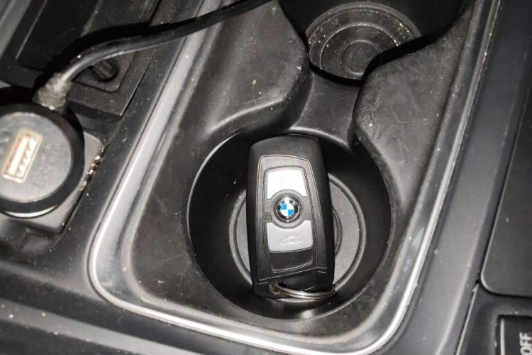 Used BMW 3 Series 2014 320Li Fashion Model
