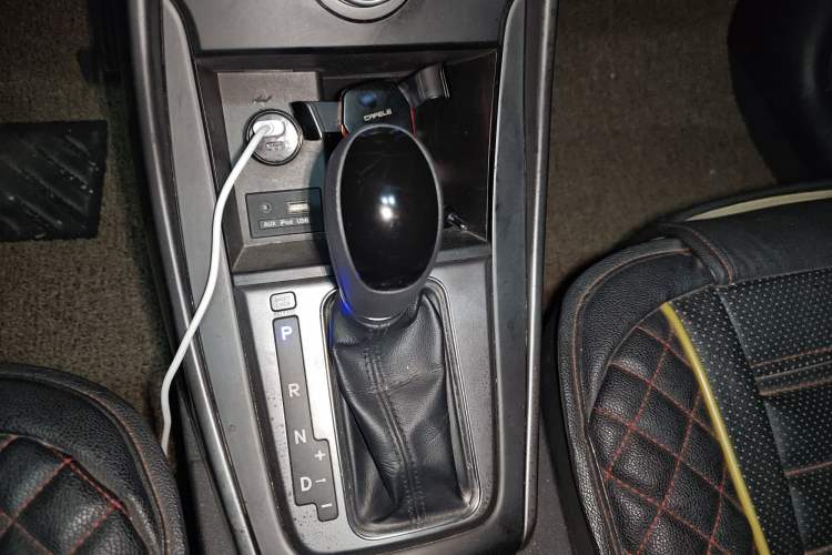 Used Hyundai Elantra (5th Generation / Langdong) 2016 1.6L Automatic Smart Version