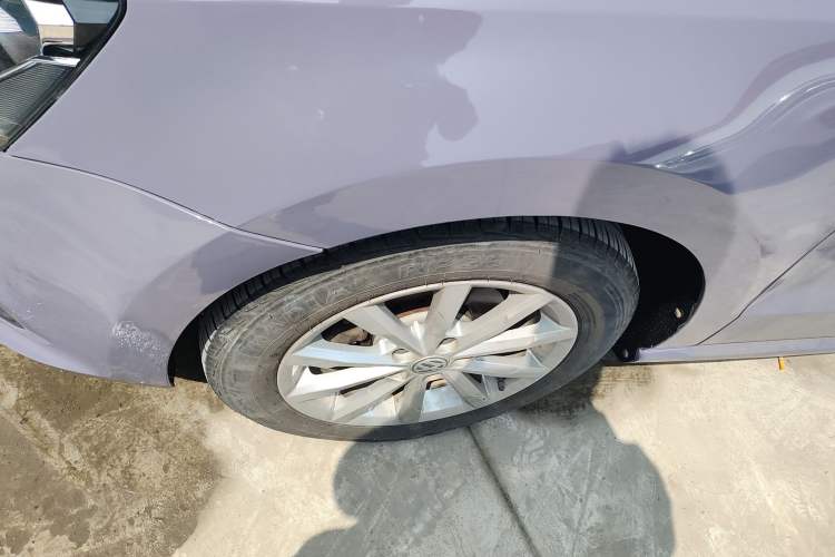 Used Volkswagen Polo 2014 1.6L Automatic Luxury Edition Exterior 4