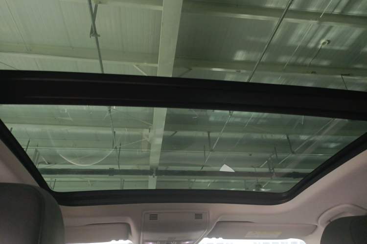 Used Volkswagen Sagitar 2020 280TSI DSG Comfort Version China VI Standard Headliner