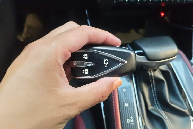 Used CHANGAN OSHAN X5 2021 1.5T DCT Luxury Edition Vehicle Key