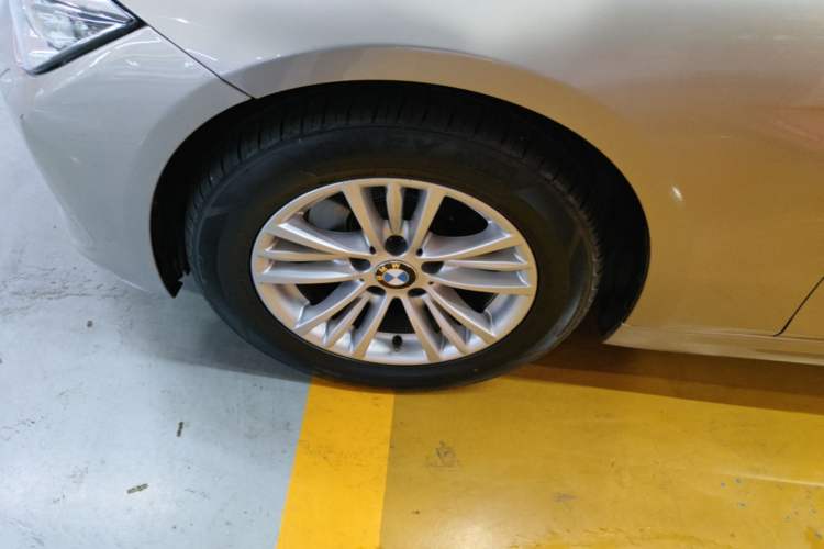 Used BMW 3 Series 2014 320Li Fashion Model