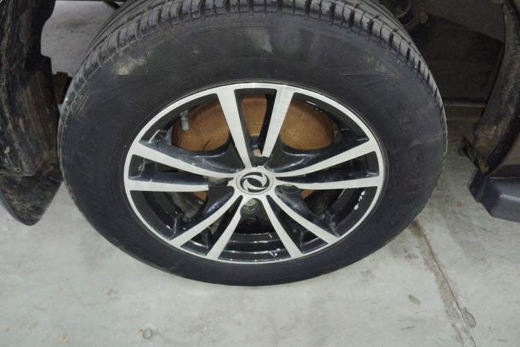 Used Dongfeng Fengon 330 2014 1.5L Manual Utility Version DK15 Exterior 5