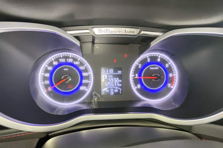 Used Brilliance V3 2016 1.5T Automatic Elite Model Instrument Cluster