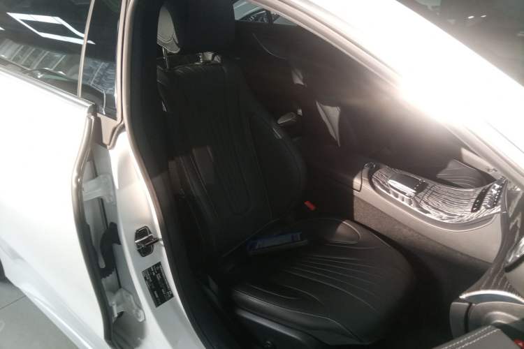 Used Mercedes-Benz CLS 2021 CLS 300 Sport Edition Right Front Seat