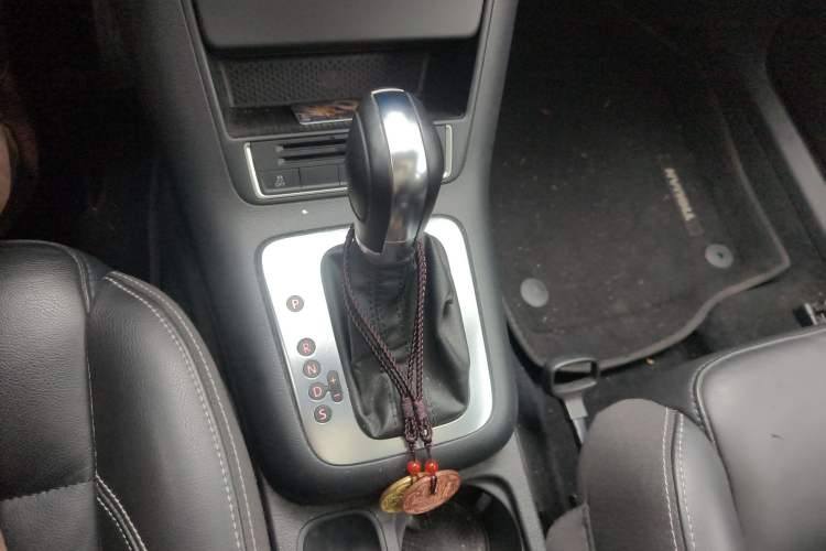 Used Volkswagen Tiguan L 2017 300TSI Automatic Two-Wheel Drive Silk Road Comfort Edition