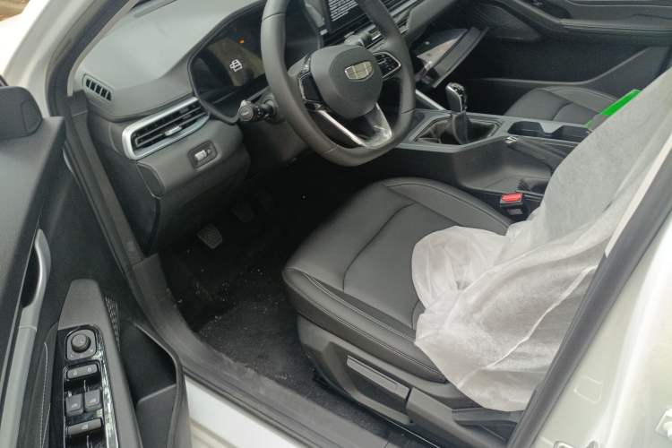 Used Geely Auto Emgrand 2025 4th Generation 1.5L Manual – Dragon Edition