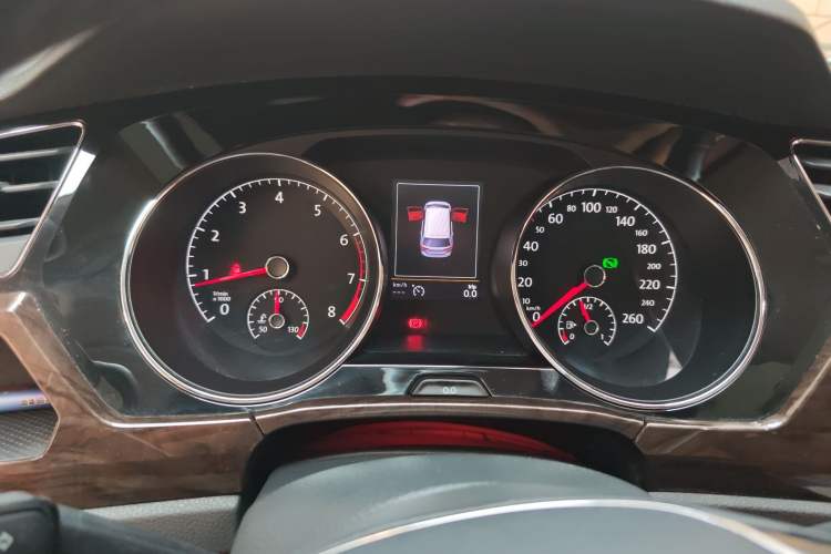 Used Volkswagen Touran 2016 Volkswagen Touran L 280TSI DSG Luxury Edition Instrument Cluster