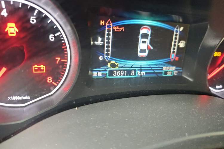 Used BYD Surui 2015 Revised Version 1.5L Manual Luxury Edition Odometer Close Up