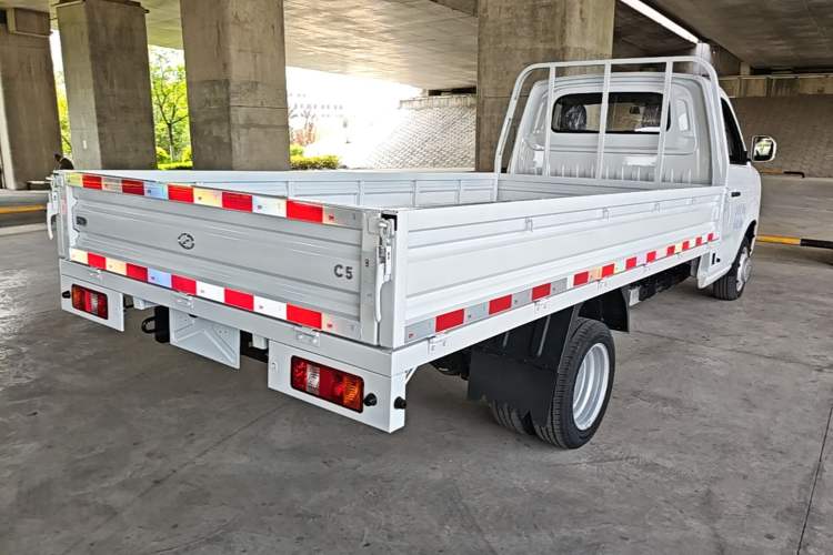 Used Ruichi C5 2025 Model All-Electric Single-Row Pioneer Flatbed