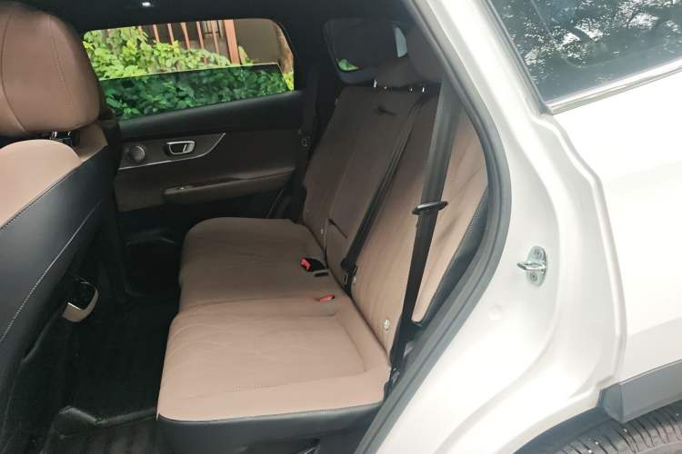 Used Chery Tiggo 8 PLUS 2025 290TGDI DCT Prestige 5-Seater