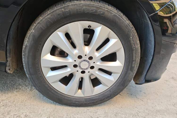 Used Mercedes-Benz R-Class 2015 R 400 4MATIC Luxury Model