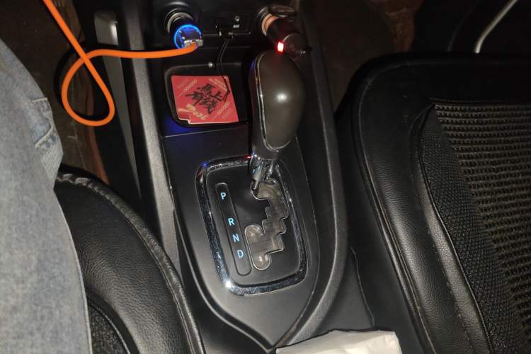 Used CHANGAN CS35 2015 1.6L Automatic Luxury Model China IV Standard
