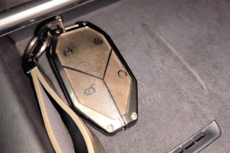 Used Formula Leopard Titanium 3 2025 501 km All-Wheel Drive Intelligent Driving Max Edition
