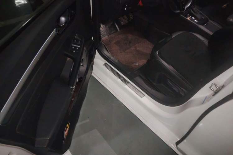 Used Volkswagen Lamando 2018 280TSI DSG Comfort Edition
