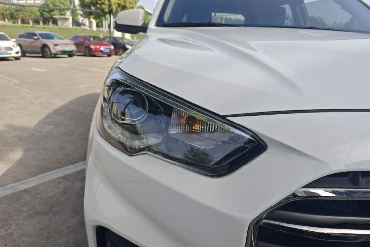 Used Hyundai ix35 2019 2.0L Automatic 2WD Zhiyong·Changxiang Edition China V Standard Right Front Headlight