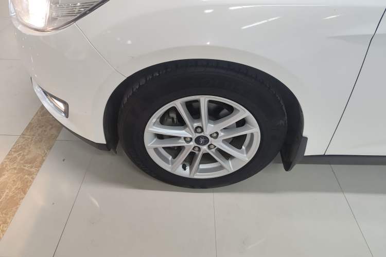 Used Ford Focus 2017 Hatchback 1.6L Automatic Fashion Edition Smart Drive Version