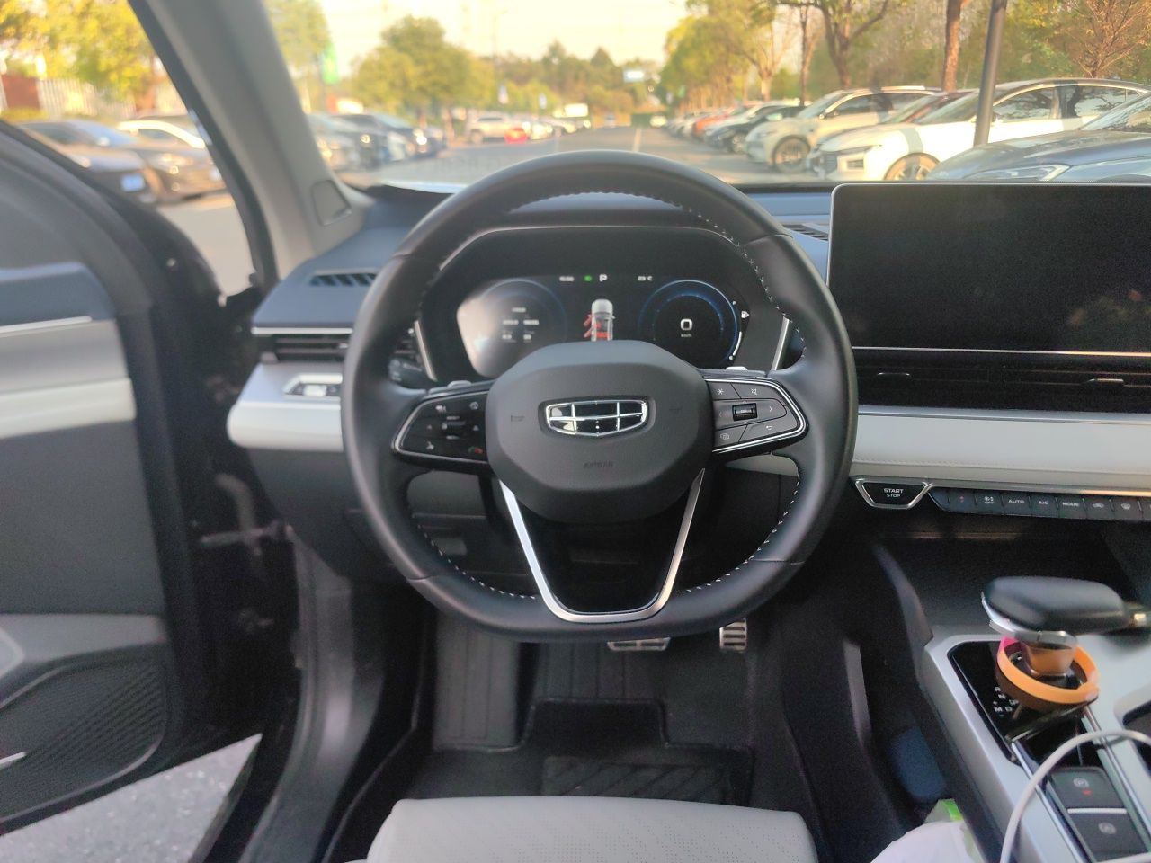 Geely Auto Preface 2023 2.0TD Prestige Version — снимка 7