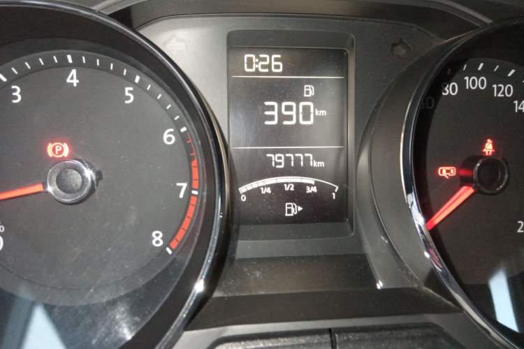 Used Volkswagen Lavida 2015 1.6L Manual Comfort Edition
