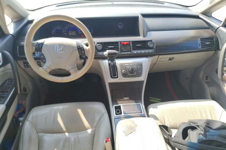 Used Honda Elysion 2012 2.4L VTi-S Prestige Edition Center Console