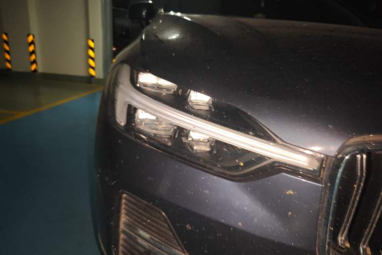 Used Volvo XC60 2024 B5 4x4 Smart Luxury Edition Right Front Headlight