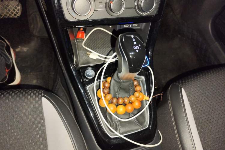 Used Volkswagen Tacqua 2021 200TSI DSG JoyConnect Edition
