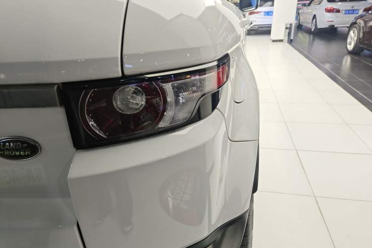 Used Land Rover Range Evoque 2014 2.0T 5-Door Luxury Edition
