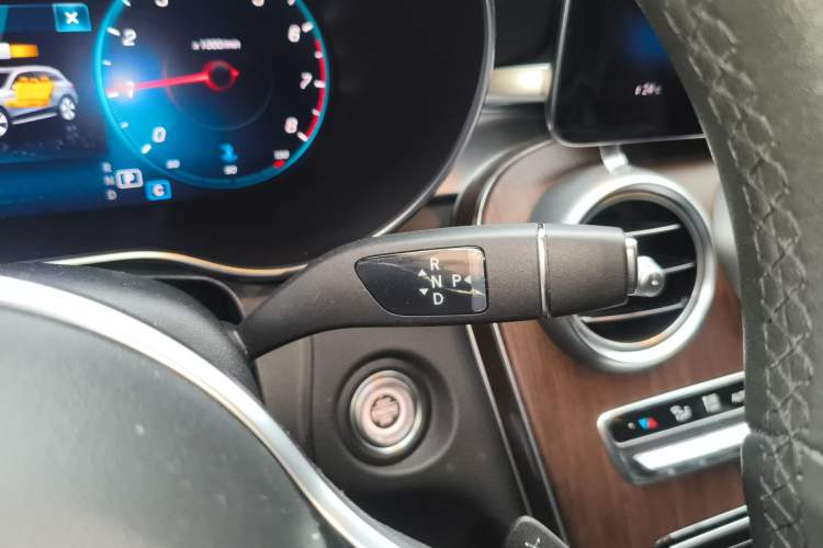 Used Mercedes-Benz GLC 2021 GLC 300 L 4MATIC Dynamic Model Gear Lever