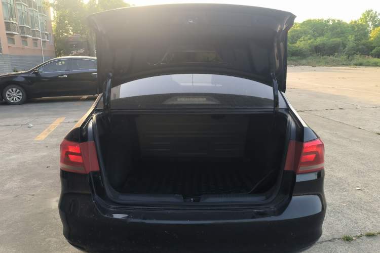 Used Volkswagen Santana 2015 1.4L Manual Fashion Edition