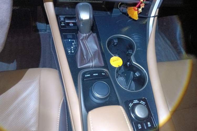 Used Lexus RX 2016 300 Two-Wheel Drive Comfort Edition China V Standard