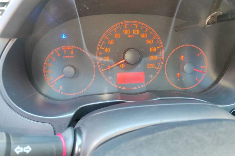 Used Honda City 2015 1.5L manual Comfort version