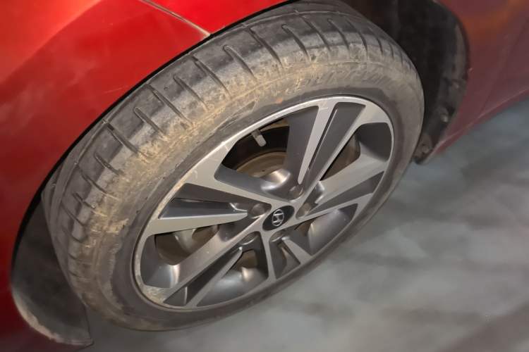 Used Hyundai Elantra (6th Generation / Lingdong) 2016 1.6L Automatic ZhiXuan – Elite Version Left Front Wheel Hub