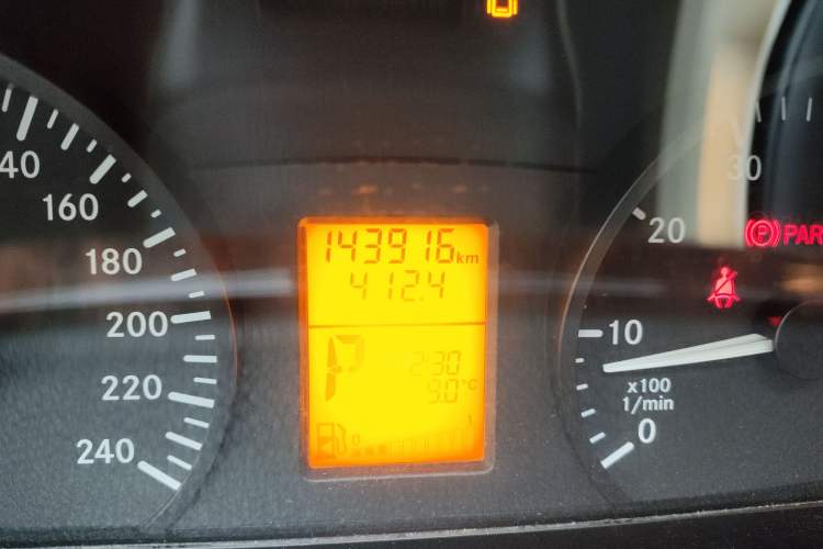 Used Mercedes-Benz Vito 2013 3.0L Elite Edition