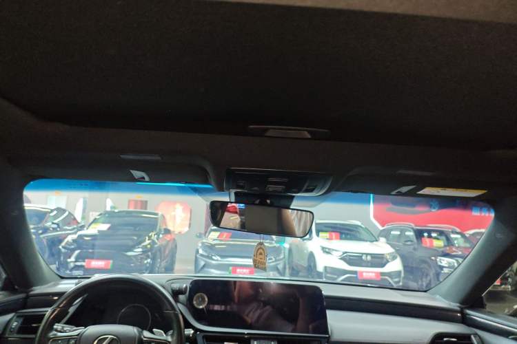 Used Lexus ES 2022 200 Excellence Edition Headliner