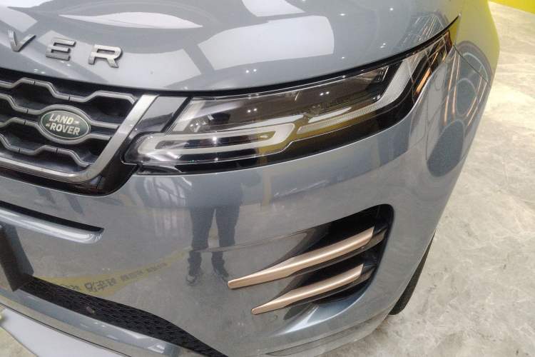 Used Land Rover Range Evoque 2020 249 PS R-DYNAMIC SE Sport Technology Edition Left Front Headlight