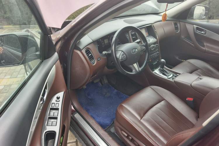 Used Infiniti QX50 2015 2.5L Enjoyment Edition
