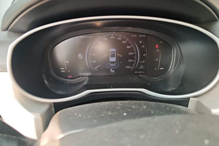 Used Geely Auto Emgrand X7 Sport 2018 1.8TD Manual Two-Wheel Drive Smart Connect 4G Internet Edition Instrument Cluster