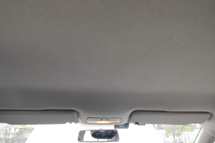 Used Volkswagen Jetta 2013 1.6L Manual Fashion Edition
