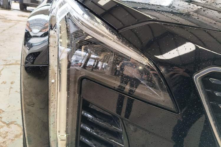 Used Cadillac XT4 2021 28T Two-Wheel Drive Leading Version
