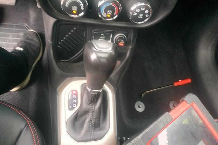 Used Jeep Renegade 2017 180T Automatic High-Energy Version