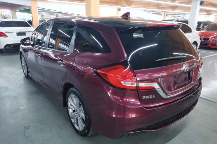 Used Honda Jade 2017 1.8L automatic Comfort version 5 seats
