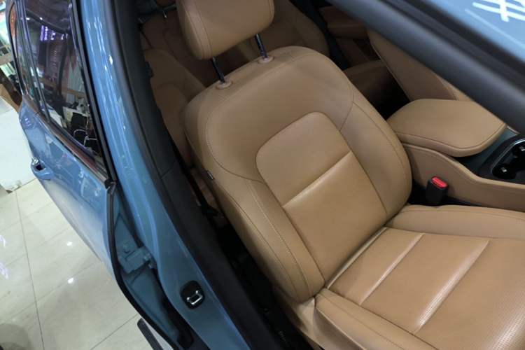 Used Li Auto ONE 2021 Extended-Range 6-Seater Version Right Front Seat