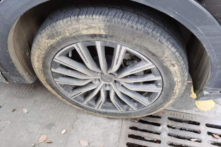 Used JETOUR X70S 2023 1.5T DCT Glory Edition 7-Seater Right Front Wheel Hub