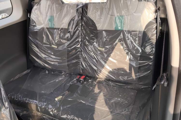 Used CHANGAN NEVO Lumin 2022 301km Honey-Sweet Version Left Rear Seat